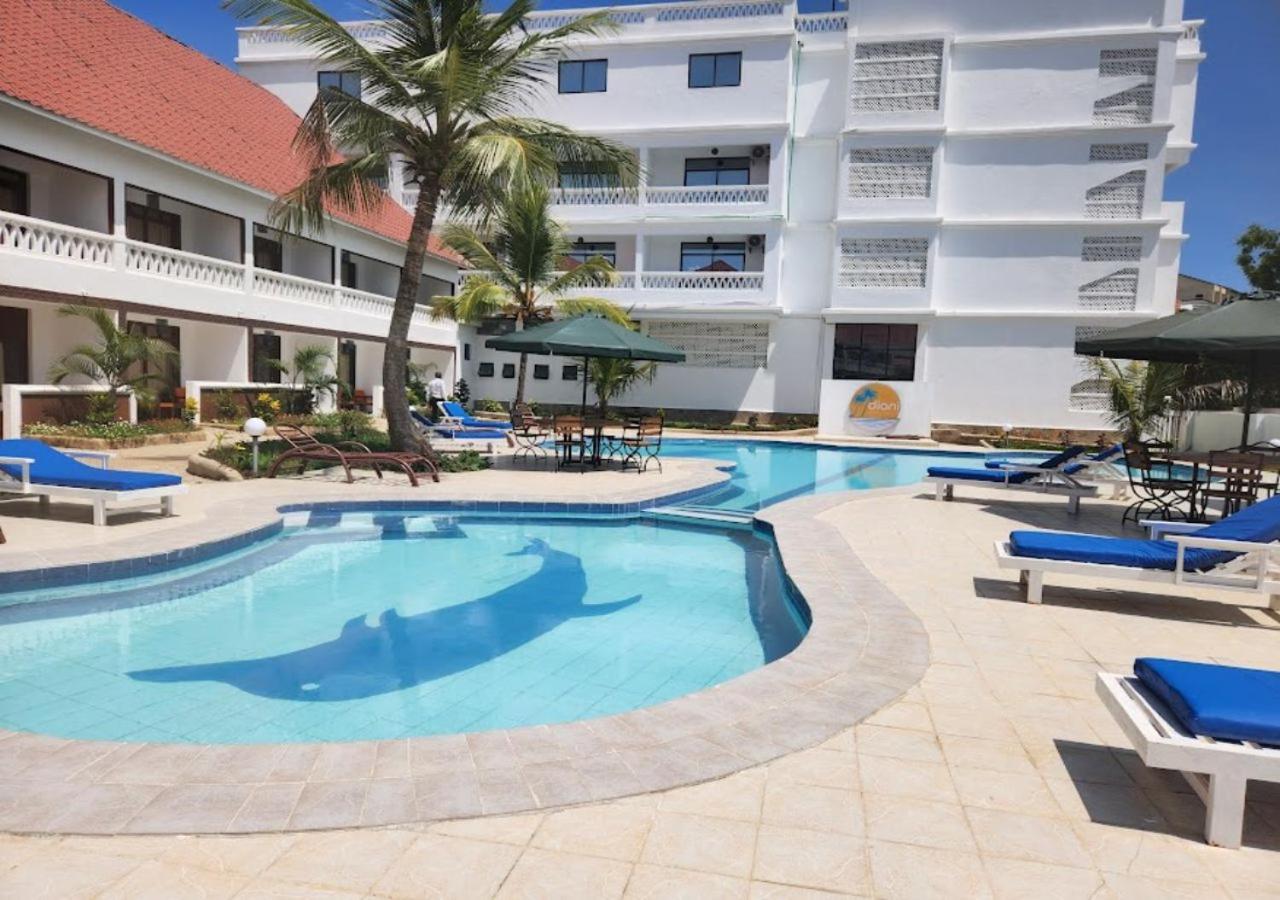 Diani Palm Resort Playa de Diani Exterior foto