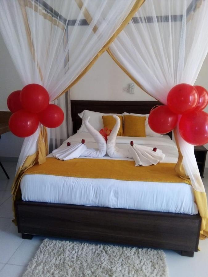 Diani Palm Resort Playa de Diani Exterior foto